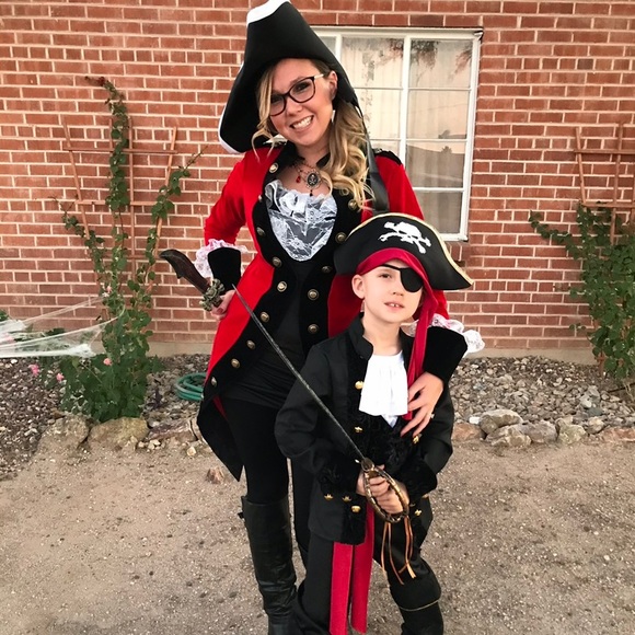 Meet your Posher, Kelli - Picture 5 of 5